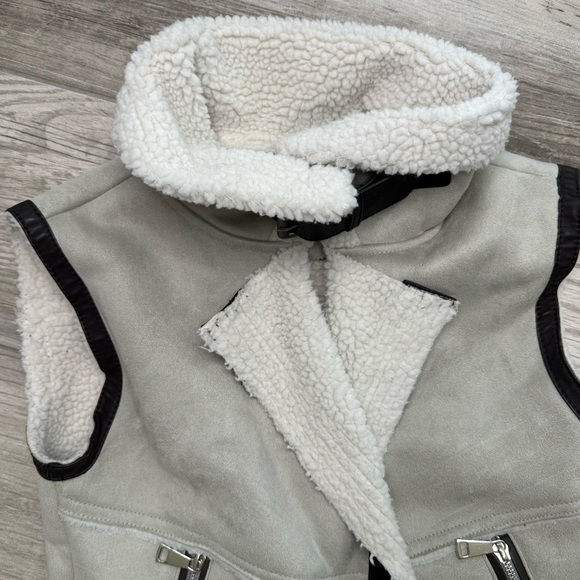 STELLA & Lorenzo Faux Shearling Moto Vest Size XS - Picture 8 of 16